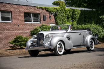 Картинка cadillac+fleetwood+8+convertible+sedan +1936 автомобили классика выставка автопробег автошоу