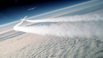 Картинка авиация боевые+самолёты полет небо облака пилотаж следы самолеты