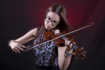 Картинка музыка -другое очки скрипка девушка