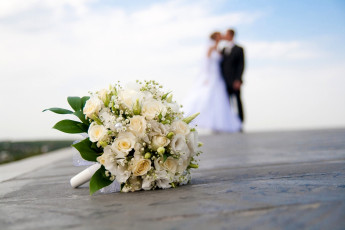 Картинка цветы букеты композиции жених свадьба белый розы невеста