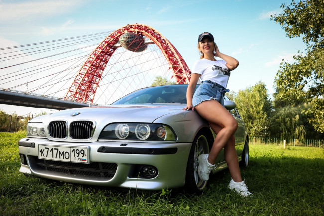 Обои картинки фото автомобили, -авто с девушками, bmw, 5, series