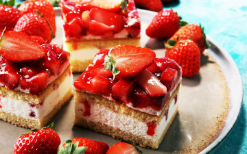 Картинка еда пирожные +кексы +печенье ягоды клубника