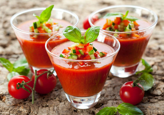 Обои картинки фото еда, напитки, сок, помидоры, томатный, томаты