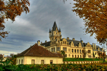 Картинка города дворцы замки крепости замок листва трава парк осень austria