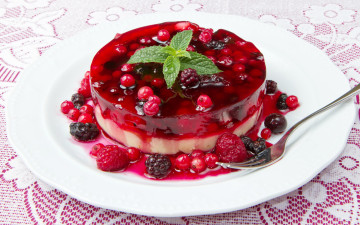 Картинка еда торт только ягоды желе