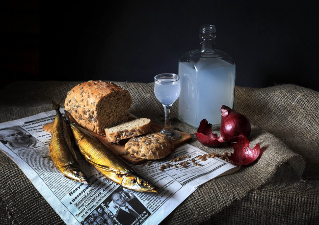 Обои картинки фото еда, натюрморт, хлеб, сельдь, самогон