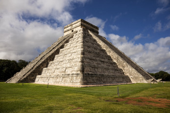 Картинка chichen+itza +mexico города -+исторические +архитектурные+памятники пирамида ступенчатая