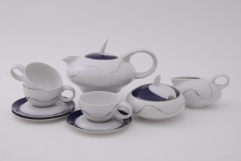 Картинка разное посуда столовые приборы кухонная утварь фарфор тарелочки чашки Чайник