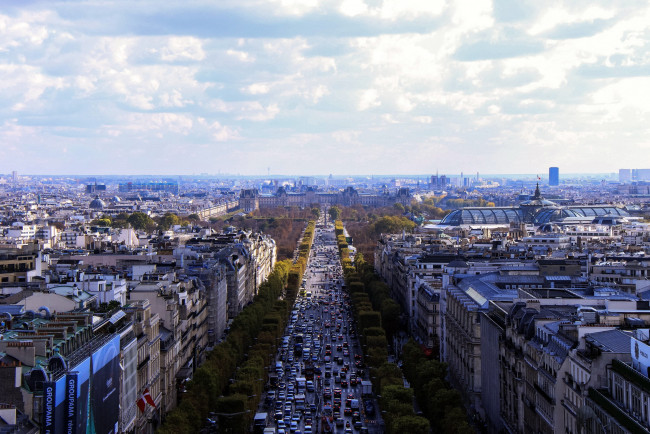 Обои картинки фото города, париж , франция, дома, движение, улица, панорама