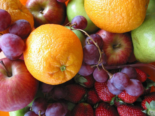 Обои картинки фото еда, фрукты,  ягоды, апельсины, яблоки, виноград, клубника