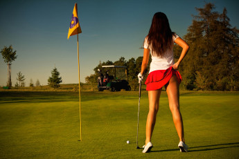 Картинка девушки -unsort+ брюнетки +шатенки гольф