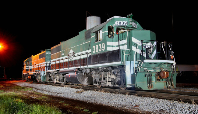 Обои картинки фото техника, локомотивы, ночь, железная, дорога, локомотив