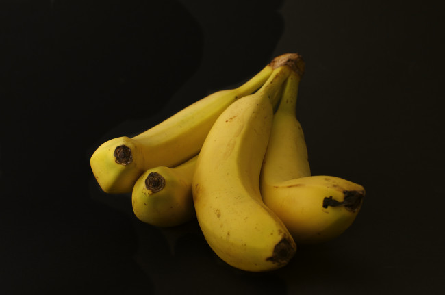 Обои картинки фото еда, бананы, фрукты