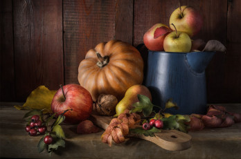 обоя еда, фрукты и овощи вместе, осень, листья, ягоды, стол, яблоки, доски, плоды, тыква
