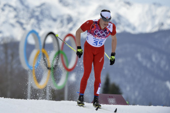 Картинка спорт лыжный+спорт олимпиада сочи зима снег трасса лыжи лыжник швейцарец лыжня горы кольца dario cologna