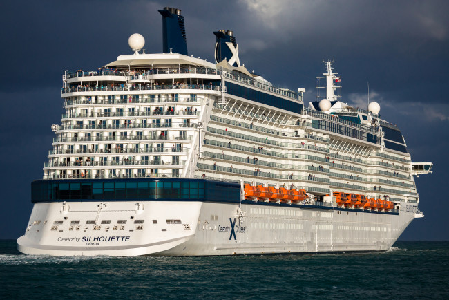Обои картинки фото celebrity silhouette, корабли, лайнеры, лайнер, круиз