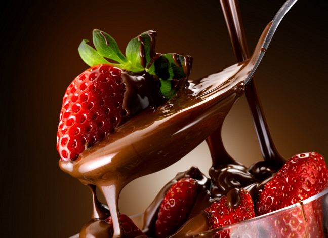 Обои картинки фото еда, клубника,  земляника, ягоды, шоколад