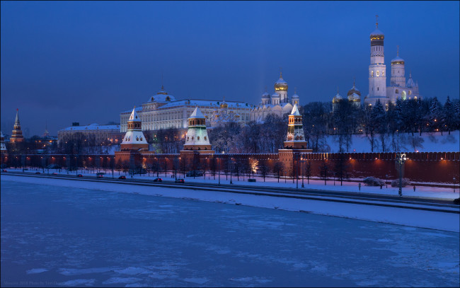 Обои картинки фото moscow kremlin, города, москва , россия, простор