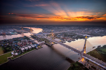 Картинка города бангкок+ таиланд город бангкок река менам-Чао-прая мост дипангкорн расмийоти вечер небо