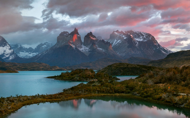 Обои картинки фото природа, реки, озера, горы, анды, национальный, парк, торрес-дель-пайне, патагония, Чили, южная, америка, весна, апрель, река, вечер