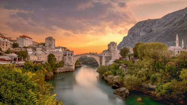 Обои картинки фото mostar,  bosnia, города, - панорамы, мост, река