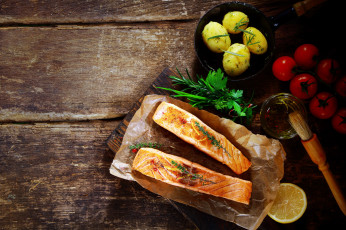 Картинка еда рыбные+блюда +с+морепродуктами картофель помидоры форель зелень масло