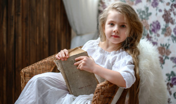 Картинка разное дети девочка книга кресло