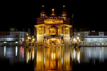 Картинка города -+буддийские+и+другие+храмы золотой храм индия сикхизм вода отражение ночь