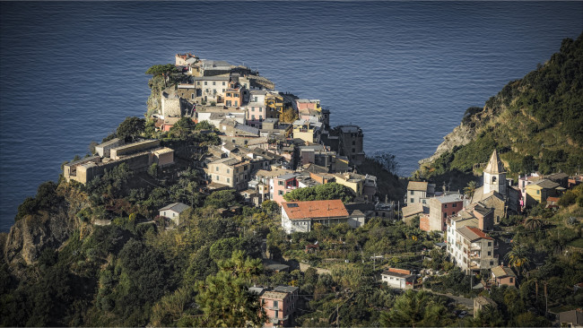 Обои картинки фото corniglia - liguria  italia, города, - панорамы, побережье