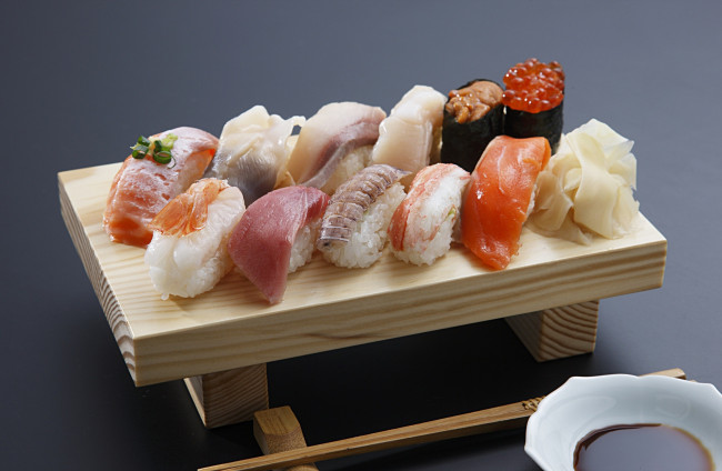 Обои картинки фото еда, рыба,  морепродукты,  суши,  роллы, рис, имбирь