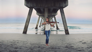 Картинка музыка -другое песок водоем скрипка девушка