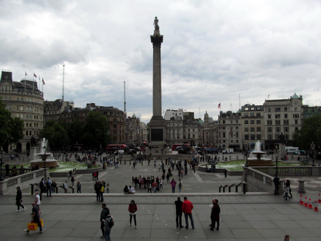Обои картинки фото trafalgar square, monument to lord nelson, города, лондон , великобритания, trafalgar, square, monument, to, lord, nelson