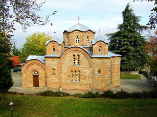 Картинка города православные церкви монастыри деревья трава