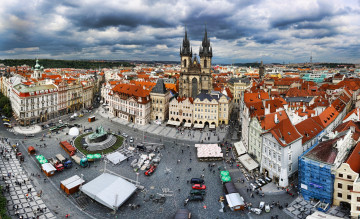 Картинка города прага Чехия площадь собор дома