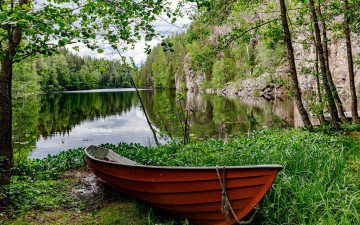 Картинка корабли лодки +шлюпки река лодка лето
