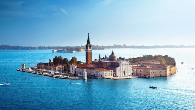 Обои картинки фото города, венеция, италия, остров, вода, дома, яхты