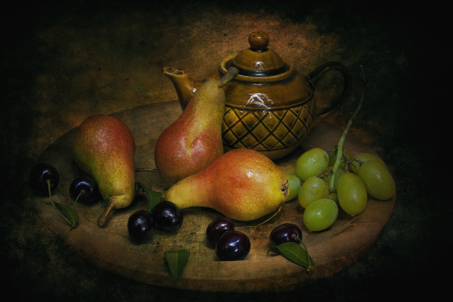 Обои картинки фото еда, фрукты, ягоды, черешни, виноград, груши, заварник