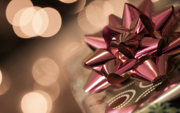Картинка праздничные подарки+и+коробочки подарок