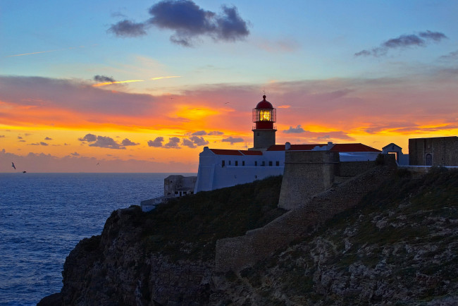 Обои картинки фото lighthouse, природа, маяки, утес, океан, маяк, вечер