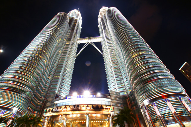 Обои картинки фото petronas towers, города, куала-лумпур , малайзия, близнецы, башни