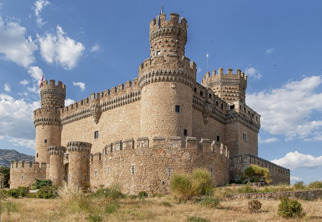 Обои картинки фото castillo de los mendoza, города, замки испании, замок, стены, башни