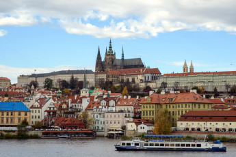 Картинка города прага+ Чехия теплоход влтава река