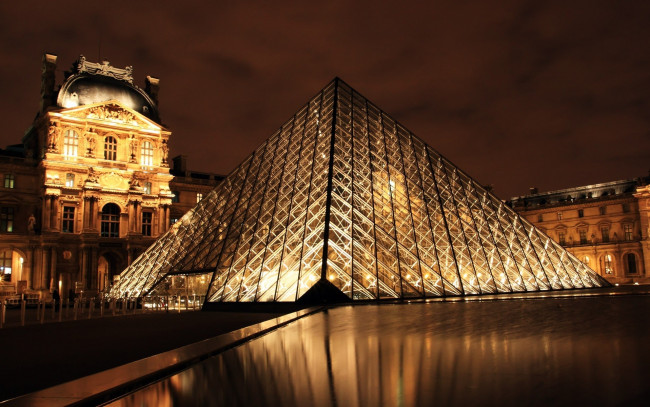 Обои картинки фото города, париж , франция, лувр, огни, пирамида