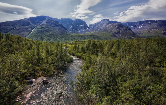 Обои картинки фото хибины, природа, горы, россия, скалы, лес, речка