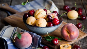 Картинка еда фрукты +ягоды абрикосы черешня персики