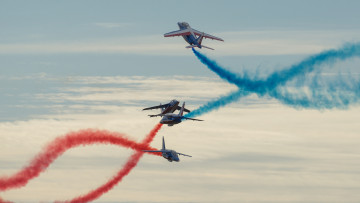 Картинка авиация боевые+самолёты авиационная группа авиашоу дым небо пилотаж