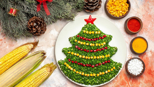 Обои картинки фото праздничные, угощения, шишки, елочка, кукуруза, початки, зерна
