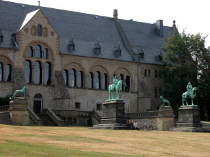 Картинка императорский дворец гослар германия города дворцы замки крепости замок скульптуры