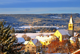 Картинка шварцвальд германия города пейзажи крыши лес снег зима