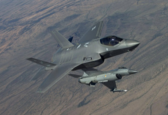 Картинка авиация разные+вместе f-35 lightning ii f-16 fighting falcon истребители полёт земля